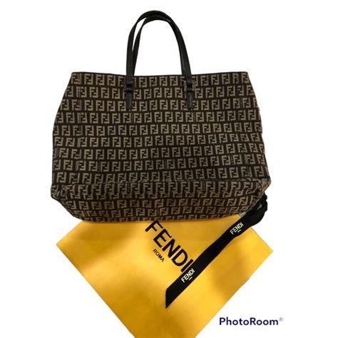 ยี่ห้อ fendi|Fendi online shopping.